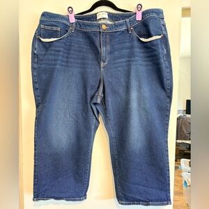 Lane Bryant Flex Magic Waistband Signature Fit Mid-Rise Straight Crop - size 28